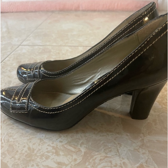 Liz, Claiborne shoes - Picture 4 of 5